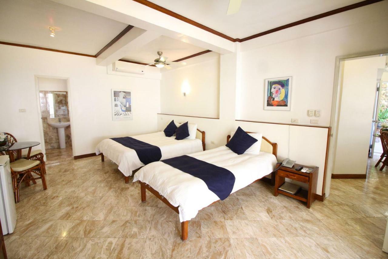Mermaid Resort And Dive Center Puerto Galera Exterior photo